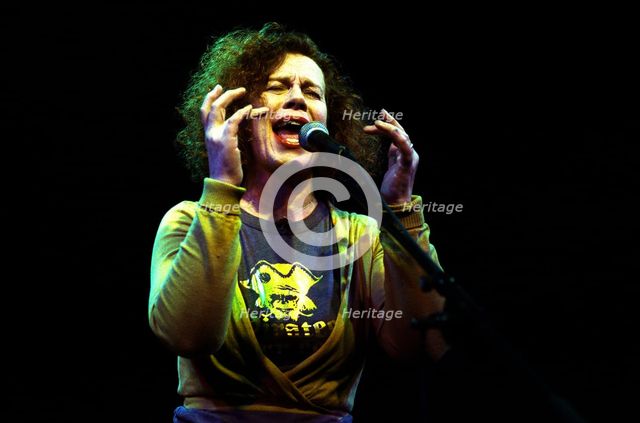 Sarah Jane Morris, Hawth, Crawley, January 2006. Artist: Brian O'Connor.