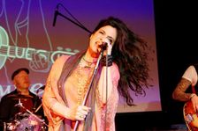 Sari Schorr, Hawth, Crawley, West Sussex, April 16, 2017. Artist: Brian O'Connor
