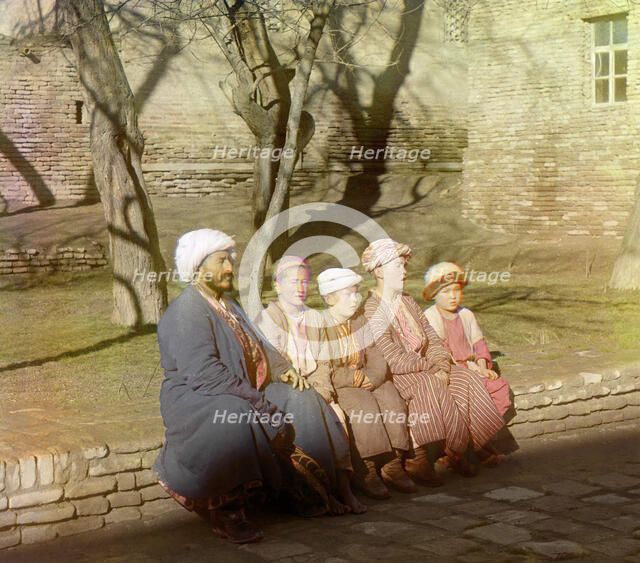 Sart schoolchildren, Samarkand, between 1905 and 1915. Creator: Sergey Mikhaylovich Prokudin-Gorsky.