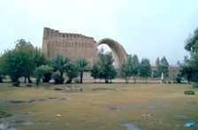 Sassanian Arch, Ctesiphon, Iraq, 1977. Creator: Vivienne Sharp