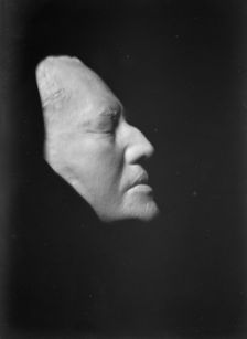 Sculpture mask of Arnold Genthe by Robert Aitken, 1900. Creator: Robert Aitken