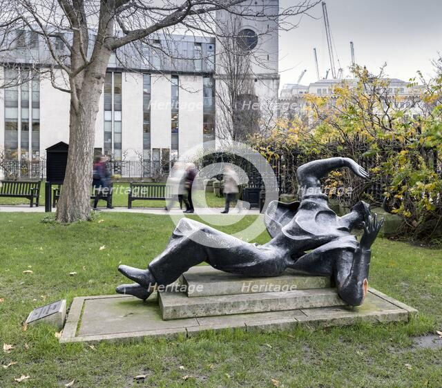 Sculpture of St Thomas Becket by Bainbridge Copnall, St Paul's Churchard, City of London, 2015. Artist: Chris Redgrave.
