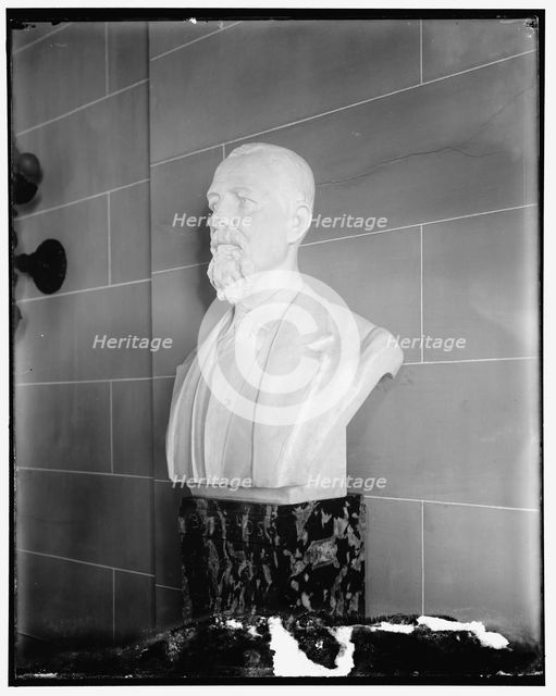 Sculpture, bust: Barrios, presented by Guatemala, between 1910 and 1920. Creator: Harris & Ewing.