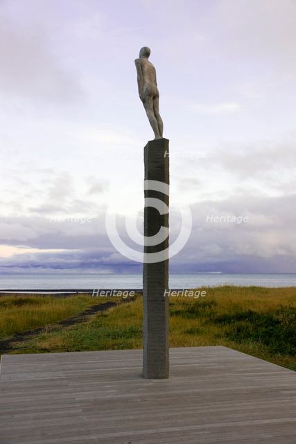 Sculpture. Creator: Tom Artin.