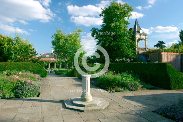 Sculpture in Holland Park, London. Creator: Peter Thompson.