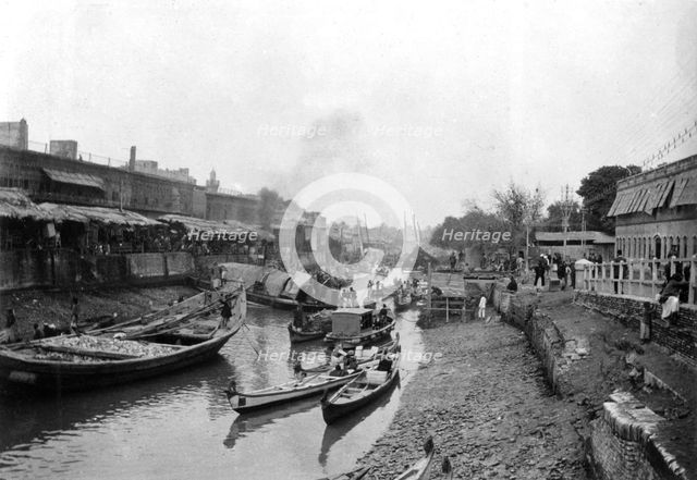 Scene from Whitely bridge, Ashar, Iraq, 1917-1919. Artist: Unknown