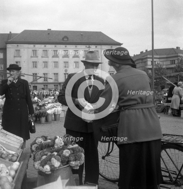 Scene in the market, Malmö, Sweden, 1947. Creator: Otto Ohm.