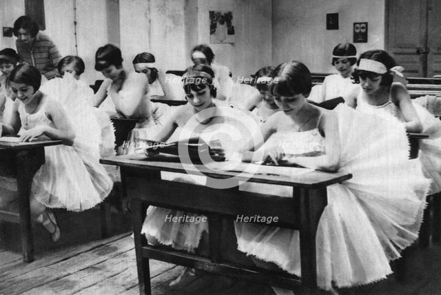 School of young dancing girls at the Opera, Paris, 1931.Artist: Ernest Flammarion