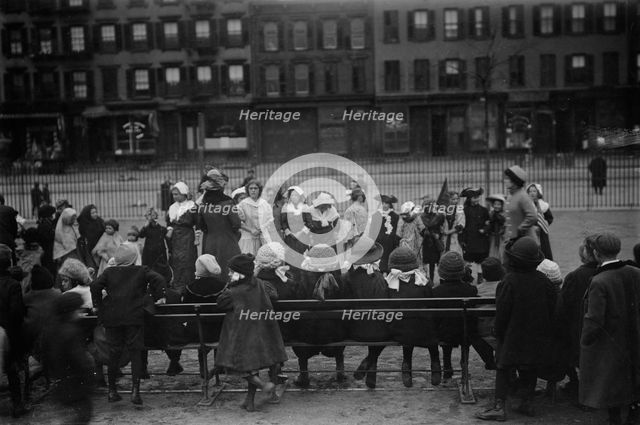 School children's Thanksgiving Games, 11/27/11, 1911. Creator: Bain News Service.