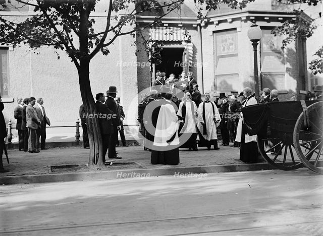 Schley, Winfield Scott, Rear Admiral, U.S.N. Funeral, St. John's Church, Pallbearers..., 1911. Creator: Harris & Ewing.