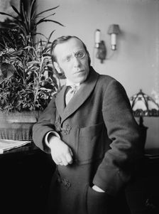 Schmuller, between c1915 and c1920. Creator: Bain News Service