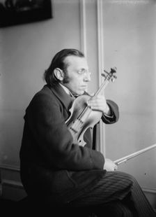 Schmuller, between c1915 and c1920. Creator: Bain News Service