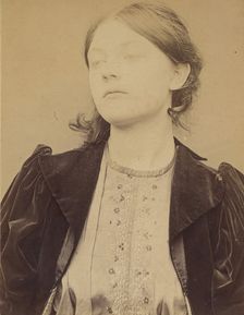 Schrader. Minna, Appoline. 19 ans, née à Paris XIe. Sculpteur. Association de malfaiteurs...., 1894. Creator: Alphonse Bertillon
