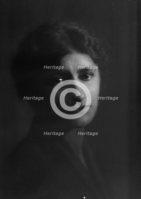 Schwab, Rachel, Miss, portrait photograph, 1915. Creator: Arnold Genthe.