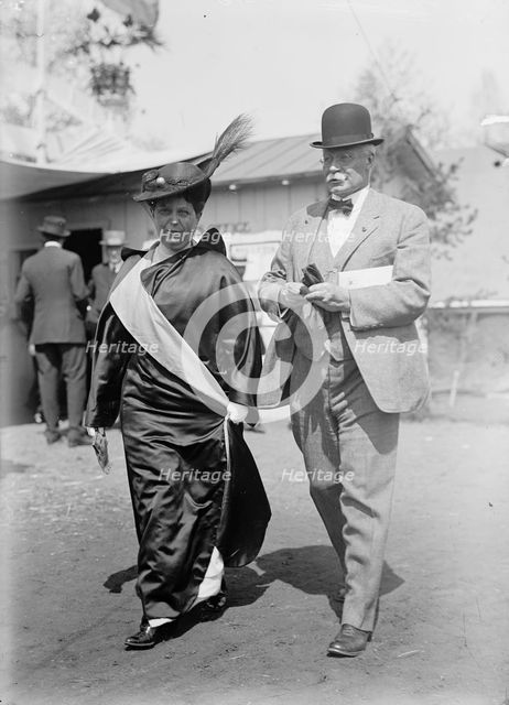Scott, Mrs. Hugh L., Scott, Hugh L. Major General, U.S.A., Chief of Staff - Horse Show, 1915. Creator: Harris & Ewing.