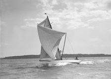 Setting spinnaker on the 8 Metre sailing yacht Spero 1911. Creator: Kirk & Sons of Cowes