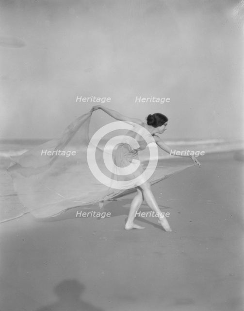 Severn, Margaret, Miss, 1920 May 21. Creator: Arnold Genthe.