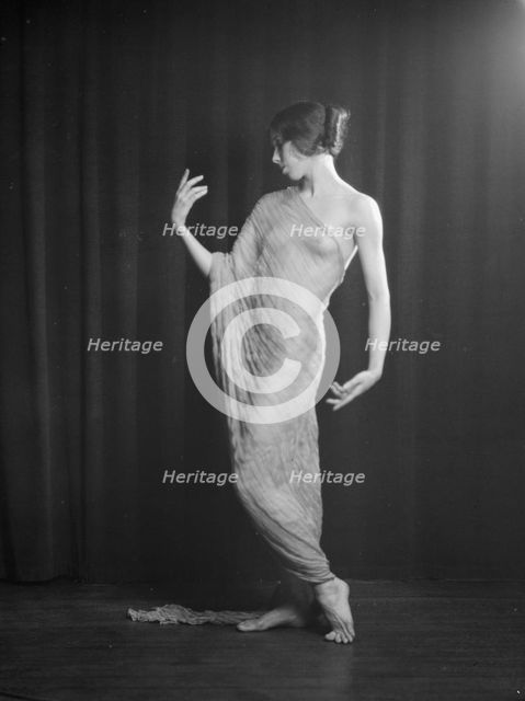 Severn, Margaret, Miss, 1923 Creator: Arnold Genthe.