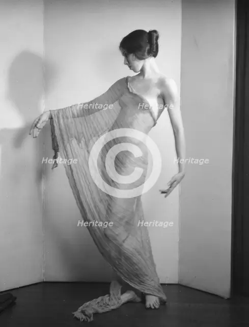 Severn, Margaret, Miss, 1923 Creator: Arnold Genthe.