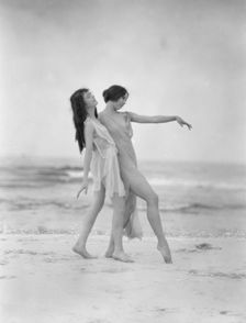 Severn, Margaret, Miss, and an unidentified dancer, 1923 Creator: Arnold Genthe