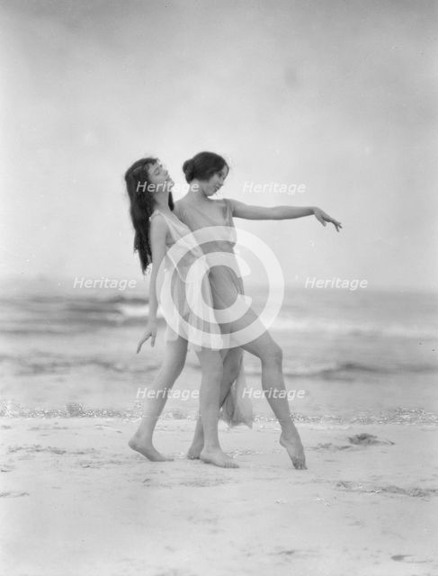 Severn, Margaret, Miss, and an unidentified dancer, 1923 Creator: Arnold Genthe.