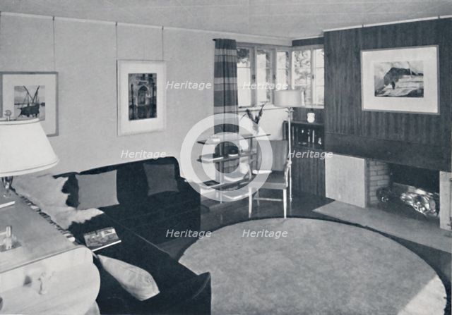 'Sewall Smith. Living-room in the architect's own home at Niagara Falls, N.Y., in a turquoise, coral Artist: Unknown.