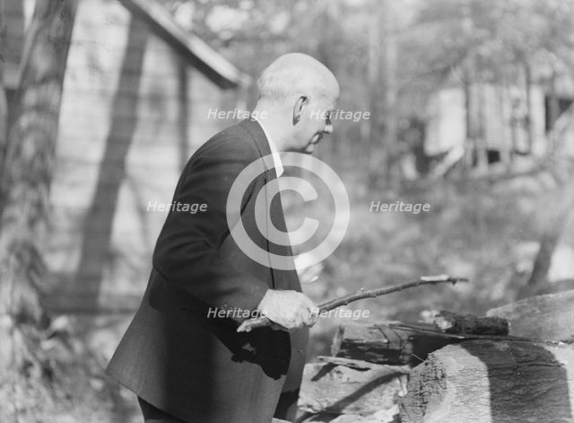 Sexton, Mr., standing outdoors, between 1932 and 1936. Creator: Arnold Genthe.