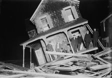 Seabright - Wrecked cottage, 1914. Creator: Bain News Service
