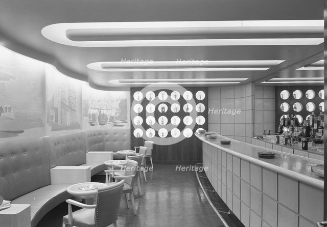 Seagram's Distillers Corp., Chrysler Building, New York City, 1939. Creator: Gottscho-Schleisner, Inc.
