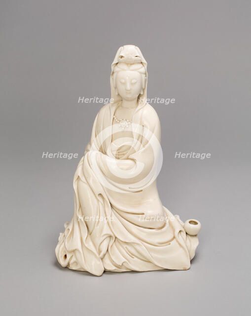 Seated Guanyin, Qing dynasty (1644-1911), late 17th/18th century. Creator: Unknown.