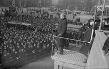 Secy Daniels on RECRUIT, 16 Mar 1918. Creator: Bain News Service