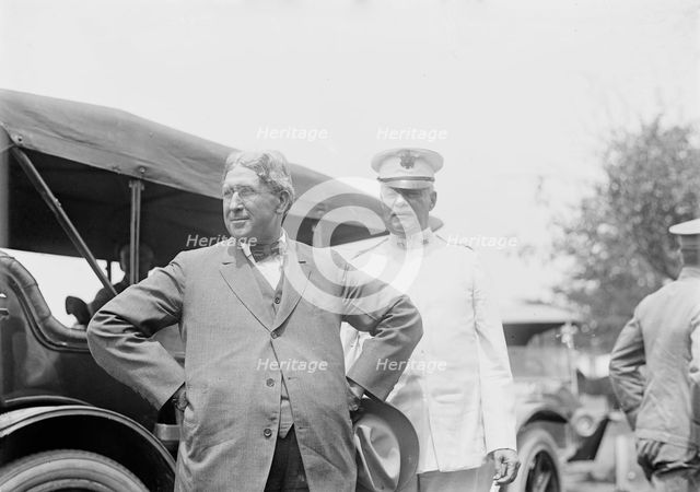 Secy Garrison [and] Gen. Leggett, 1913. Creator: Bain News Service.
