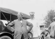 Secy Garrison [and] Gen. Leggett, 1913. Creator: Bain News Service