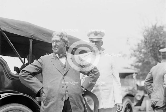 Secy Garrison [and] Gen. Leggett, 1913. Creator: Bain News Service.