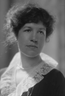 Sedgwick, G., Miss, portrait photograph, 1914 Apr. 11. Creator: Arnold Genthe