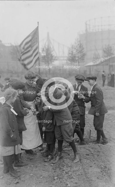 Seed distribution, Rockefeller Garden, 1917. Creator: Bain News Service.