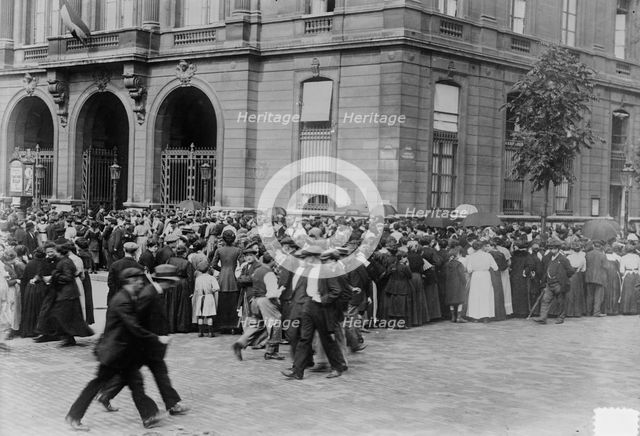 Seeking relief at a Mairie, Paris, 1914. Creator: Bain News Service.