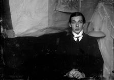 Self-Portrait in the studio in Berlin-Friedenau, 1913-1915