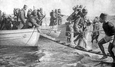 Senegalese soldiers embarking on the Egyptian coast, World War I, 1915