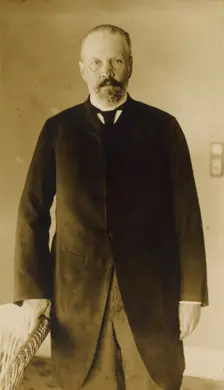 Serge Witte in his room at the Wentworth Hotel, Portsmouth, 1905. Creator: Unknown
