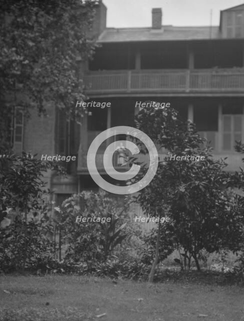 Service wing, New Orleans, between 1920 and 1926. Creator: Arnold Genthe.