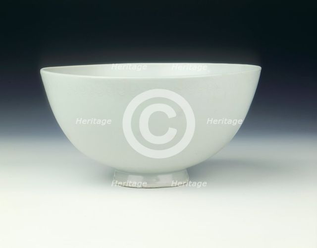 Shufu saucer dish with geese amid clouds, Yuan dynasty, China, 1279-1368. Artist: Unknown