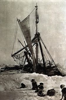 Shackleton Expedition, the ship Endurance imprisoned by the ice is slowly sinking into the Wedd…