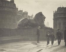 Shades of Nelson. From the album: Photograph album - London, 1920s. Creator: Harry Moult