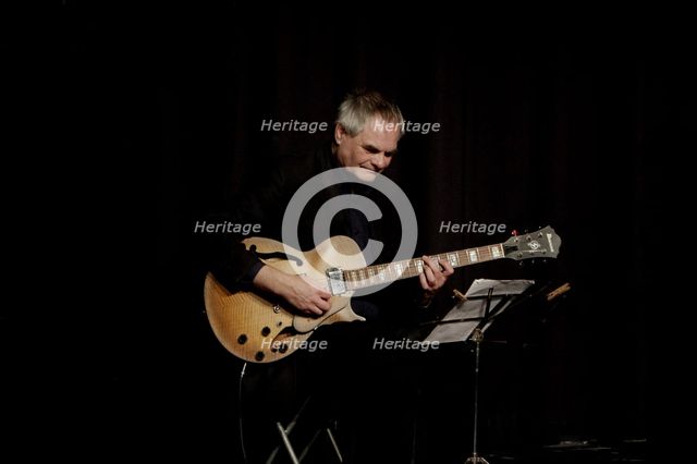 Shane Hill, Hawth, Crawley, West Sussex, Nov 2015. Artist: Brian O'Connor.