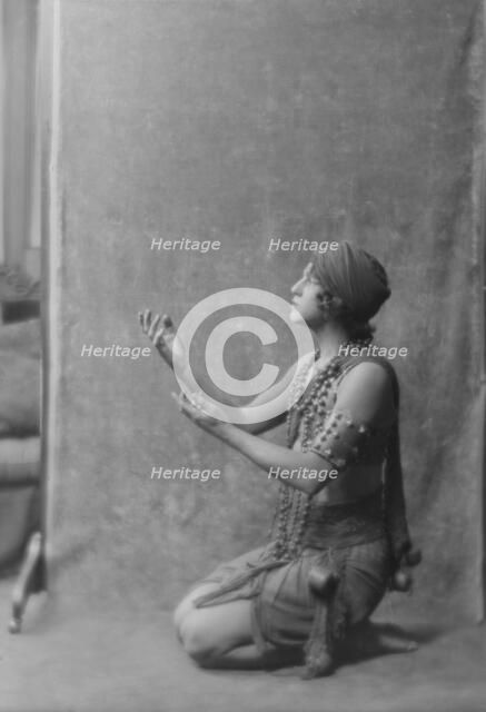 Shawn, Ted, Mr., 1916 Mar. 17. Creator: Arnold Genthe.