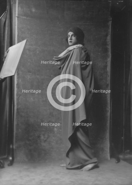 Shawn, Ted, Mr., portrait photograph, 1916 Mar. 17. Creator: Arnold Genthe.