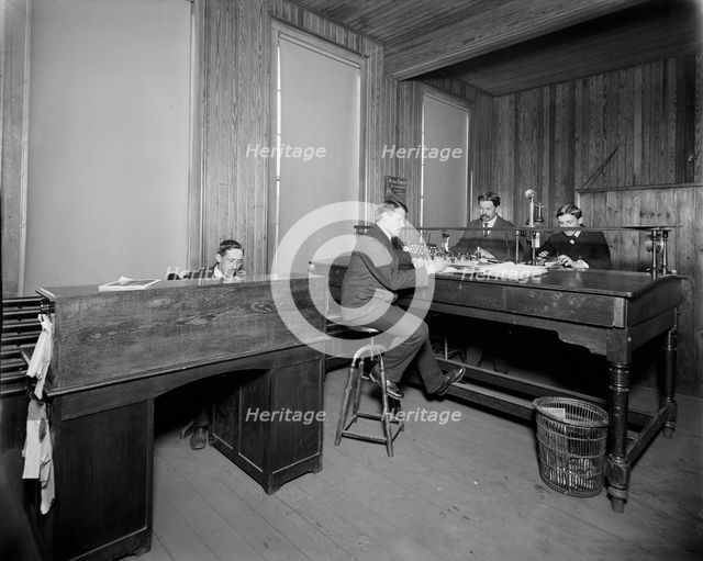 Shipping office, Leland & Faulconer Manufacturing Co., Detroit, Mich., 1903 Nov. Creator: Unknown.