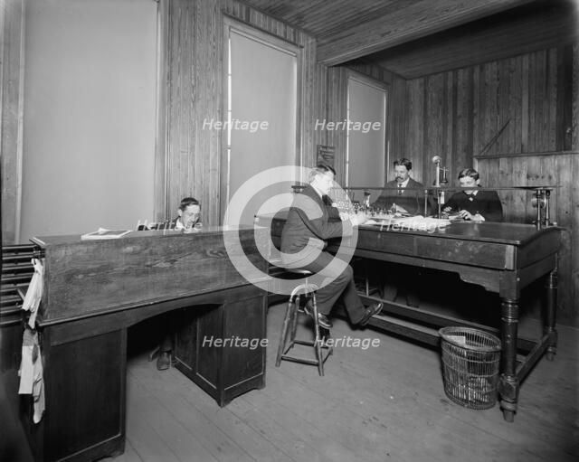 Shipping office, Leland & Faulconer Manufacturing Co., Detroit, Mich., 1903 Nov. Creator: Unknown.