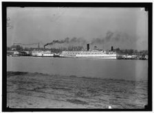 Ships on Potomac River: Three Rivers, left, and Northland, right..., between 1916 and 1918. Creator: Harris & Ewing